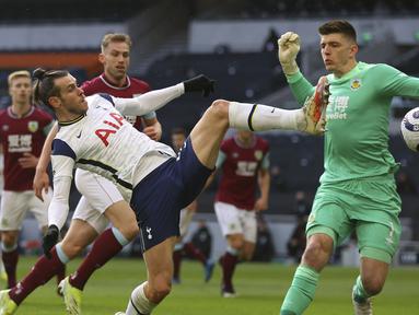 Tampil lagi sebagai stater, veteran berusia 31 tahun itu membuka pesta Tottenham pada menit kedua setelah memaksimalkan umpan Son Heung-min. (Foto: AP/Pool/Julian Finney)