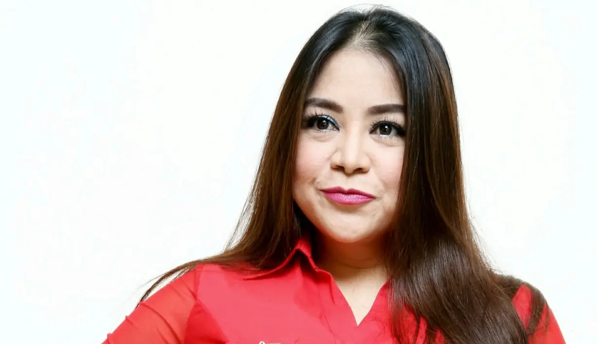 Sandy Tumiwa bebas bersyarat sejak Jumat (24/2) lalu. Bebasnya Sandy itu membuat penyanyi dangdut Annisa Bahar tidak puas. Bahkan, pedangdut itu ingin mantan suami Tessa Kaunang itu mendekam di penjara hingga 10 kali lebaran. (Galih W. Satria/Bintang.com)