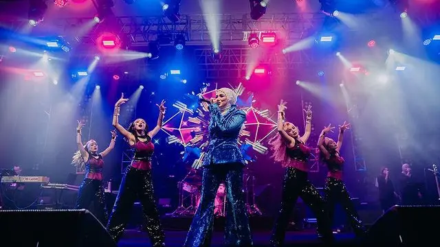 Mulan Jameela saat konser (Instagram/mulanjameela1)