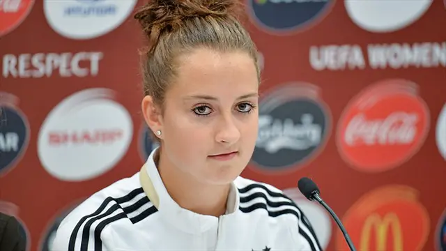 Sara Däbritz 