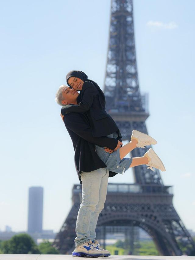 Rizky Billar dan Lesti Kejora. (Foto: Dok. Instagram @lestykejora)