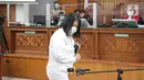 Terdakwa kasus pembunuhan Brigadir Yosua Hutabarat atau Brigadir J, Putri Candrawathi tiba untuk menjalani sidang lanjutan di Pengadilan Negeri Jakarta Selatan, Jakarta, Rabu (26/10/2022). Sidang itu beragenda mendengarkan pembacaan putusan sela. (Liputan6.com/Faizal Fanani)