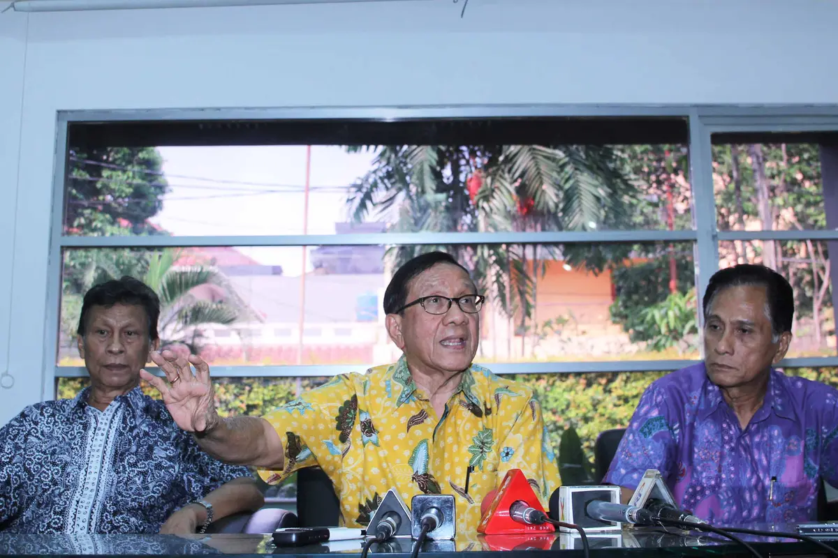 Akbar Tandjung Minta Golkar Ical dan Akbar Gelar Munaslub