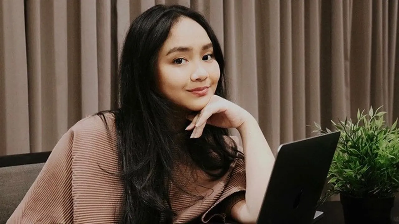 Jarang Muncul di Layar Kaca, Ini 7 Potret Terbaru Gita Gutawa