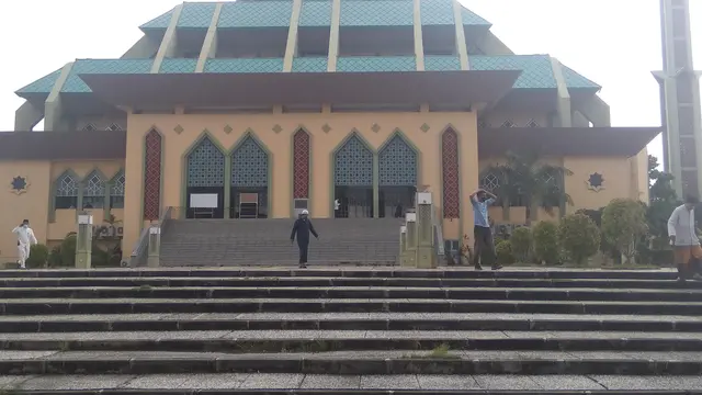 Salat Jumat Perdana