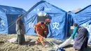 Gempa tersebut menyebabkan getaran dan mengakibatkan kerusakan pada lebih dari 3.000 rumah. (AFP/China OUT)