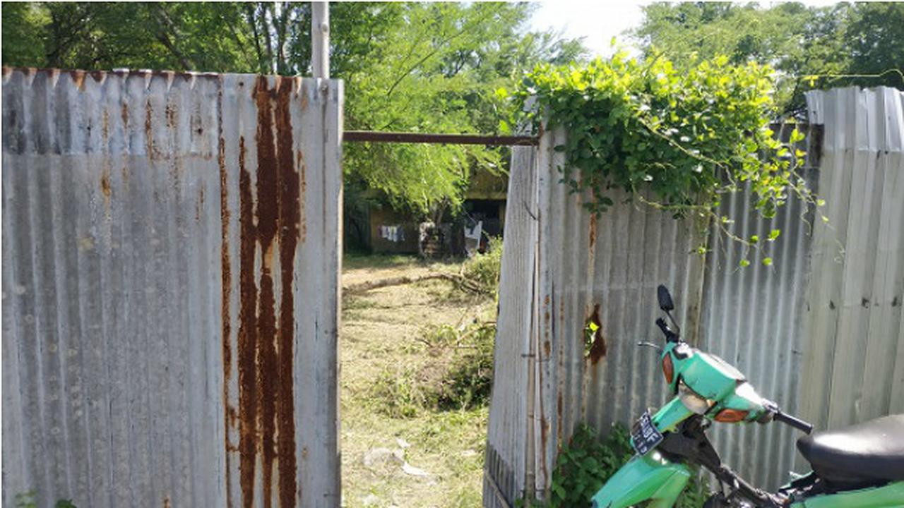 Tak Ada Listrik Maupun Air, Begini Keseharian Keluarga Miskin Di Gudang Angker Jajar Solo