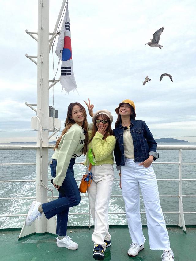 6 Potret Keseruan Amel Carla Syuting Bareng Idol K-Pop di Korea Selatan, Bikin Iri