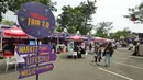 Pengunjung mendatangi acara Vidio Fair 2.0 di Mall Gandaria City, Jakarta, Sabtu (3/11). Musisi-musisi papan atas seperti Govinda, Sheryl Sheinafia, Andien, dan GIGI akan tampil menghibur pengunjung yang hadir. (Liputan6.com/Herman Zakharia)