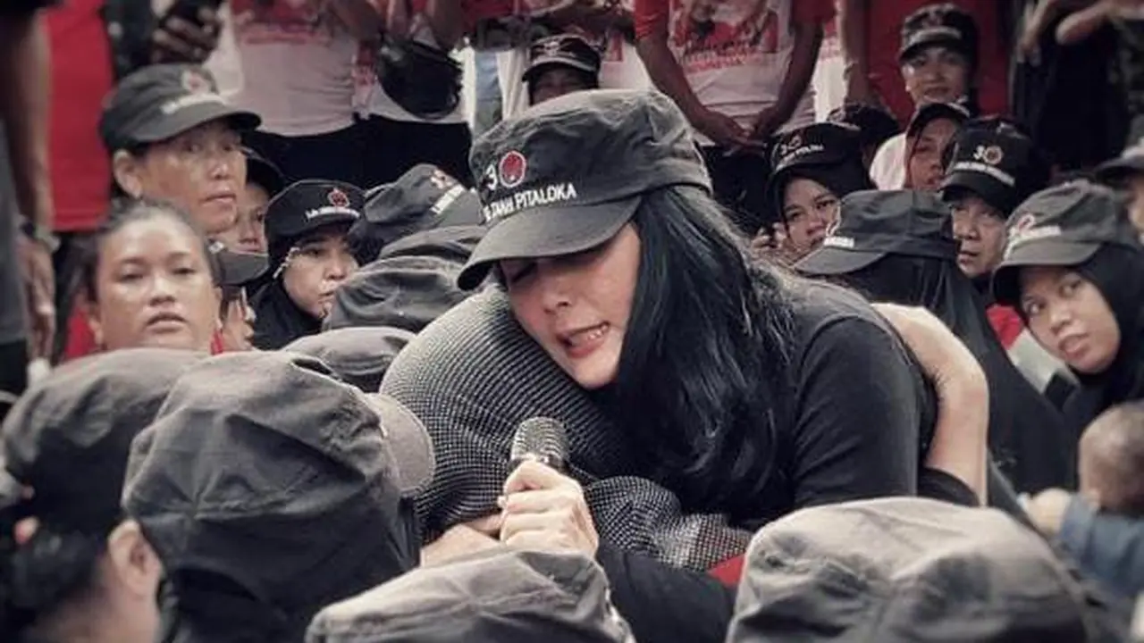 Anggota DPR RI Rieke Diah Pitaloka menyebut adanya intimidasi kepada pihaknya yang dipicu pernyataan terkait bansos menggunakan uang pajak rakyat. (Istimewa)