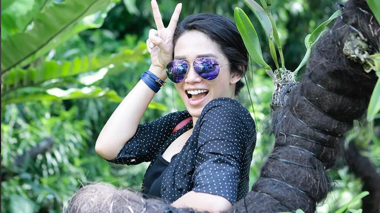 Ussy Sulistiawaty
