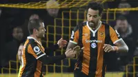 Aneh Tapi Nyata, Gol Tom Huddlestone Memberi Kemenangan MU dan Mengirim Manchester City ke Posisi Buncit Klasemen