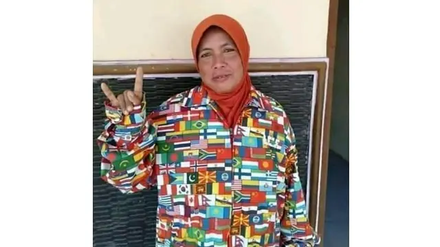 6 Outfit Emak-Emak Ini Kekinian Banget, Bikin Ketawa Geli