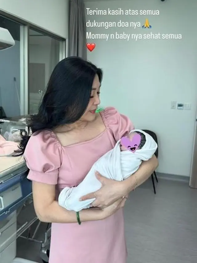 Potret Larissa Chou saat Detik-detik Akan Melahirkan Buah Hati Kedua, Anak Pertama dengan Ikram Rosadi