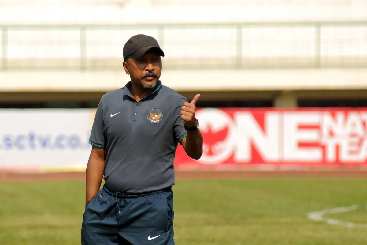 Fachri Husaini