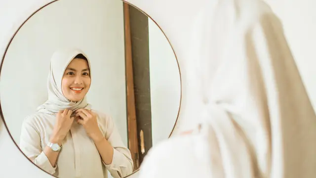 Rambut Bau pada Hijaber Sering Bikin Minder, Cari Tahu Penyebab dan Cara Mengatasi yang Tepat!