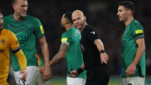 Foto: Daftar Tiga Wasit Premier League yang Terdepak ke Championship setelah Keputusannya Terbukti Menzolimi Wolverhampton Wanderers