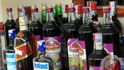 Toko Miras di Depok Digerebek, 744 Botol Disita