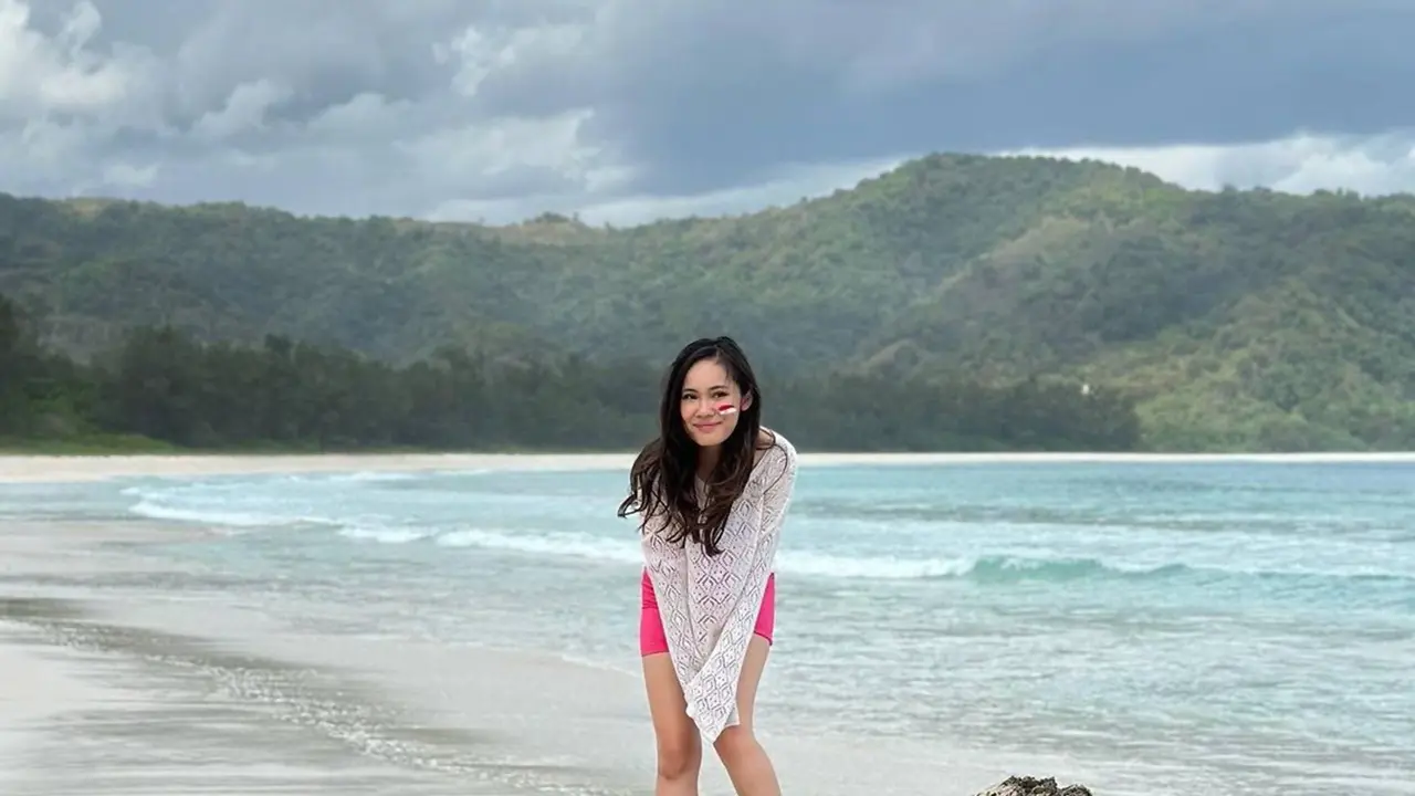 Potret Seru Jennifer Eve Liburan di Sumba, Seru Main ke Kampung Tertua