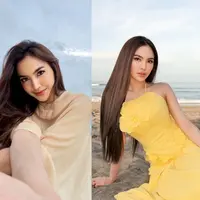 Bukan hanya soal pemandangan pantai yang indah, tetapi juga suasana hangat yang terasa begitu dekat dengan kesehariannya sebagai seorang ibu muda. [@mahalini].