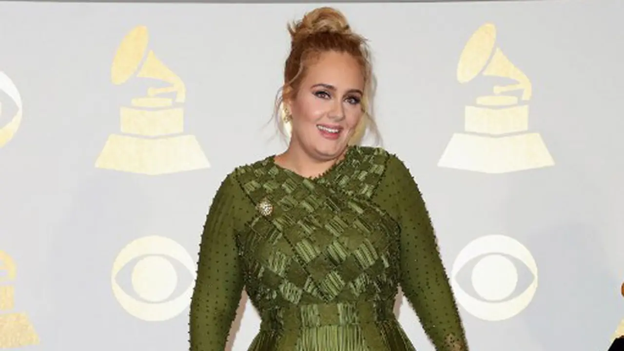 [Bintang] Adele
