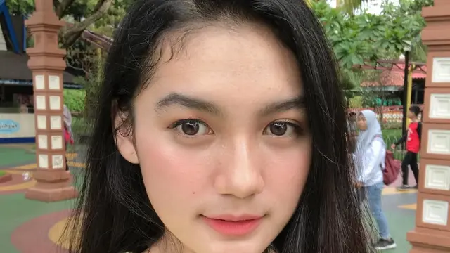 Potret Cantik Fiolina Teja Yanti. (instagram/fiolinatejaay)