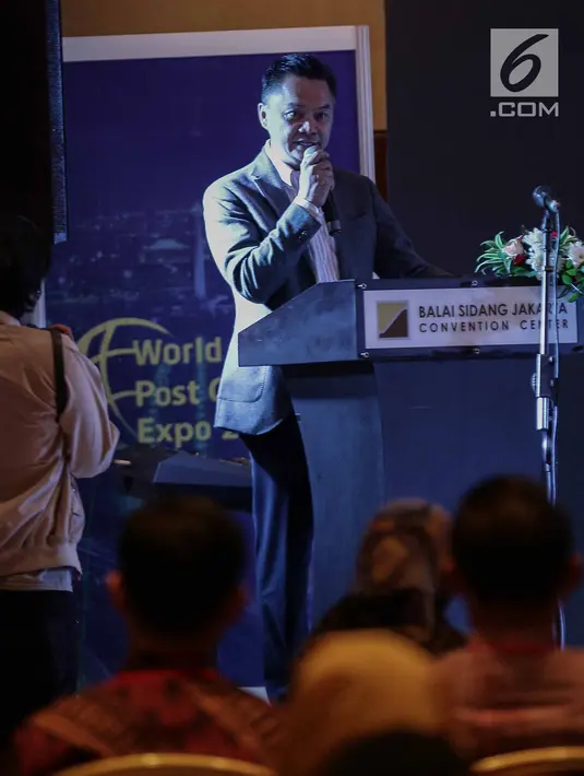 Ketum Asosiasi Dosen Indonesia Dino Patti Djalal memberikan sambutan dalam pembukaan pameran World Post Graduate 2018 di Jakarta, Sabtu (12/5). WPG ini merupakan bagian dari rangkaian kegiatan Hari Pendidikan Nasional. (Liputan6.com/Faizal Fanani)