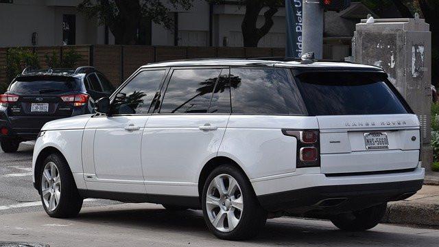 Kaca Film (Image by F. Muhammad from Pixabay)