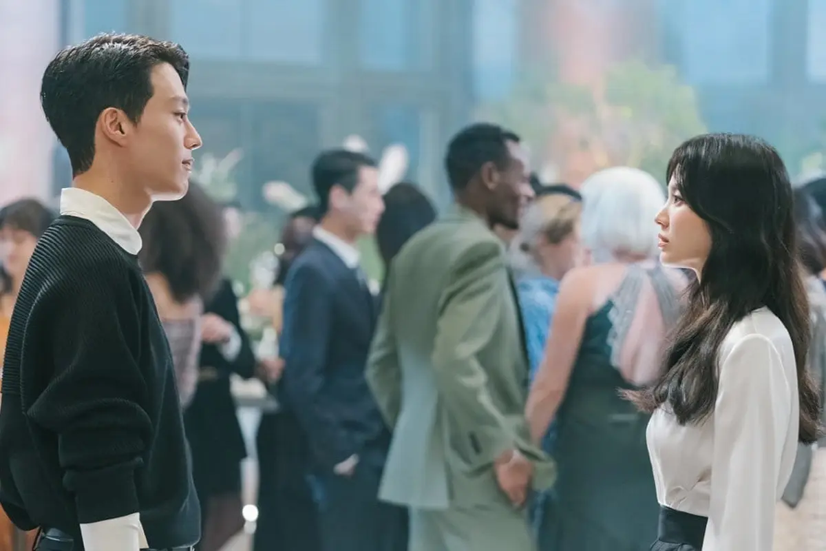 Jang Ki-Yong dan Song Hye-Kyo "Now, We Are Breaking Up".
