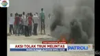 Warga yang emosi juga membakar ban bekas di perempatanjalan hingga kendaraan yang datang dari empat titik jalur sempat tertahan.