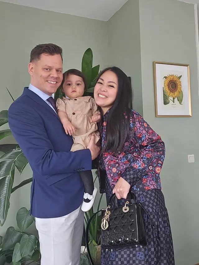 Profil dan Fakta Menarik Gracia Indri, Punya Kakak Ipar Bule Belanda Mualaf dan Kenakan Hijab