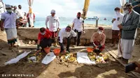 Menhub Budi Karya Sumadi dan Gubernur Bali I Wayan Koster melakukan peletakan batu pertama 2 pelabuhan di Bali. (Dok Kemenhub)