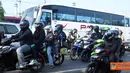 Jalur Pantura, desa Bugel, Indramayu di Km 45 sekitar puku 11.30 WIB pada, Minggu (28/08) kondisi masih relatif lancar.