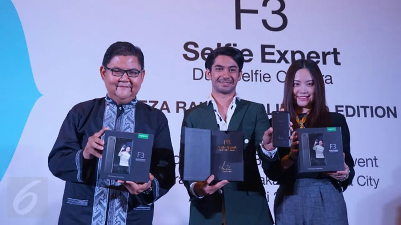 Oppo F3 Reza Rahadian