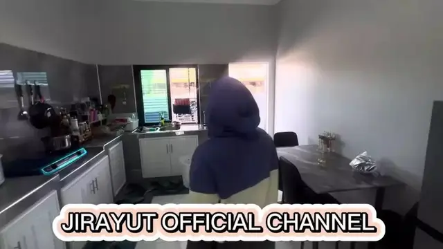 Sukses Berkarir di Indonesia, Ini Potret Dapur Rumah Jirayut yang Bergaya Minimalis dan Sederhana