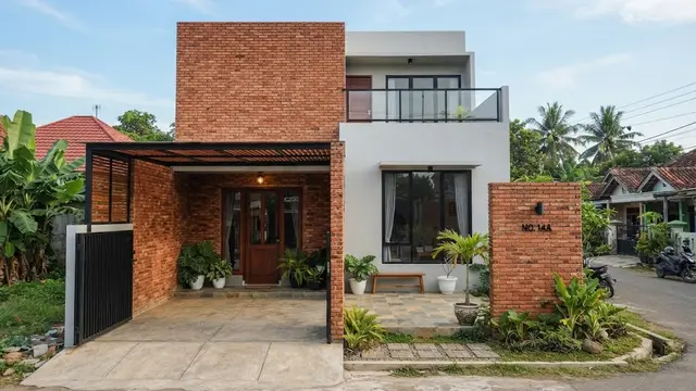 Model dinding dua tekstur untuk fasad rumah minimalis dengan desain bata ekspos dan plester