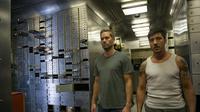 Adegan Brick Mansions tayang Bioskop Trans TV hari ini 25 Maret 2022 (Foto: Europacorp/TransFilm/ Via imdb.com)