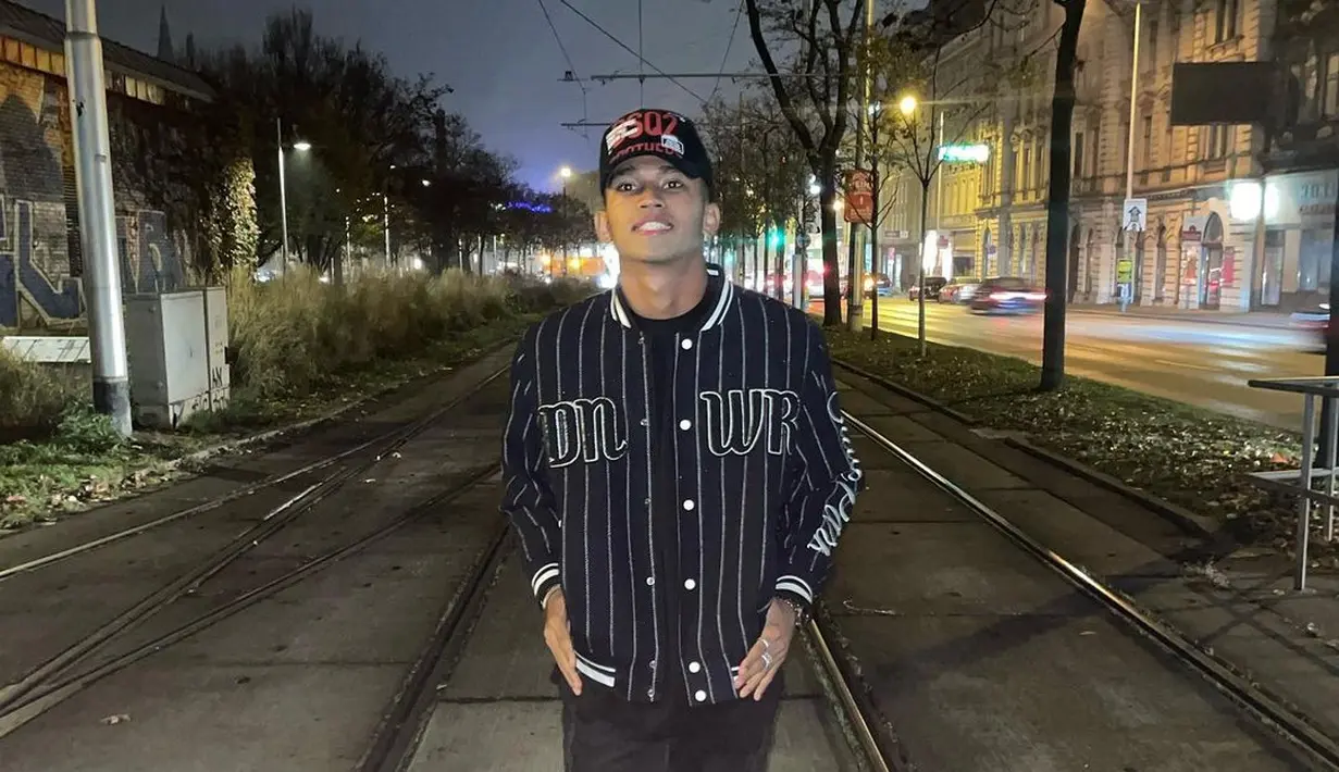 Gelandang Persebaya Surabaya dan Timnas Indonesia, Marselino Ferdinan bakal melanjutkan karier di luar negeri. Sejumlah sumber menyebut pemain berusia 18 tahun tersebut akan bergabung dengan klub asal Belgia, Beerschot. (FOTO: instagram.com/marselinoferdinan10/)