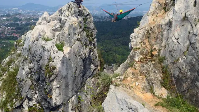 gunung api purba