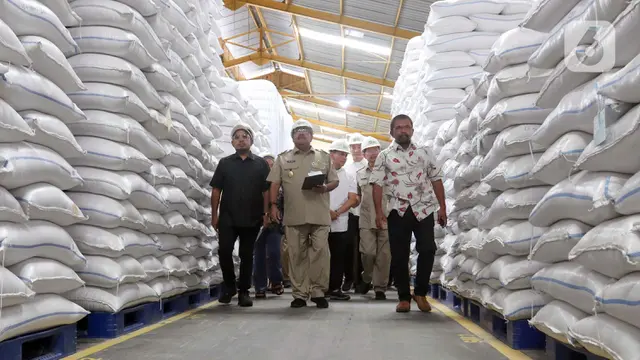 Rano Karno Cek Ketersediaan Bahan Pokok di Jakarta