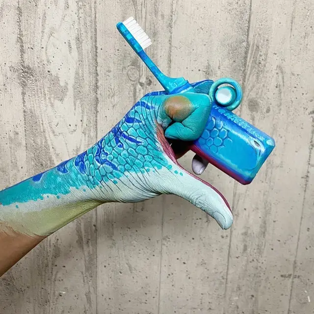 Pria Ini Lukis Tangannya Bak Monster Hasilnya Menakjubkan. (Sumber: Instagram/amazing_jiro)