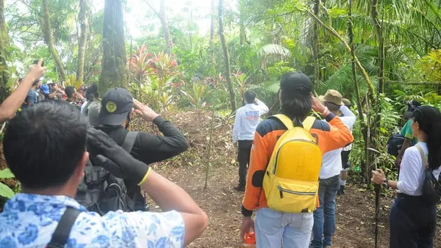 Persiapan pelaksanaan upacara HUT Kemerdekaan RI di Pulau Manado Tua.