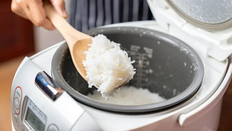Bikin Nasi Basi, Ini Tanda-Tanda Rice Cooker Minta Diganti
