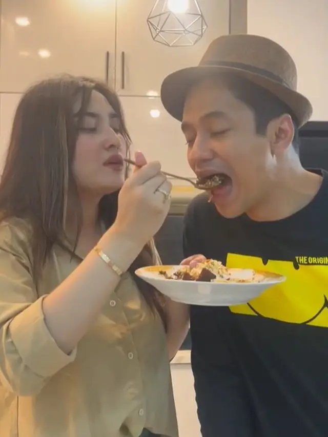 Adly Fairuz dan Angbeen Rishi (Instagram/adlyrayruz)