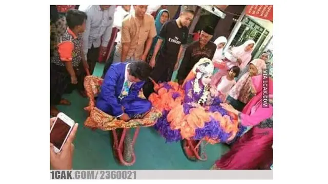 6 Kendaraan Pengantin Antimainstream Ini Bikin Geleng Kepala