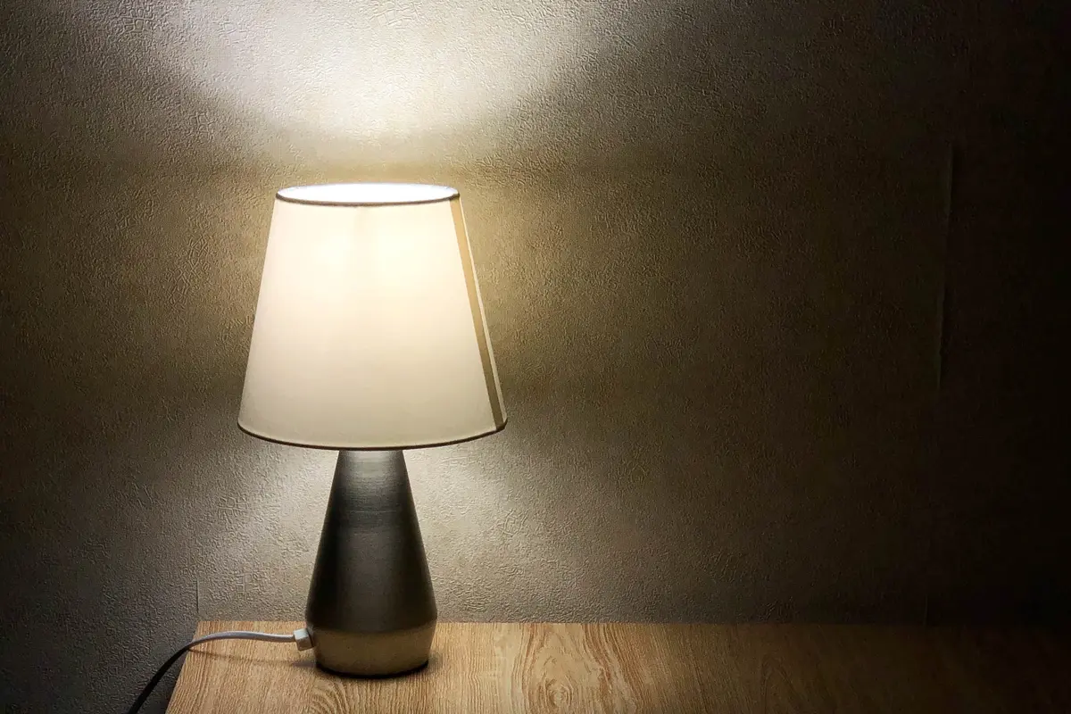 Lampu - Vania