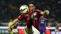 Fernando Torres - Nama besar tidak cukup membuatnya bersinar di AC Milan, hanya mencetak satu gol selama membela Rossoneri. (AFP/Olivier Morin)