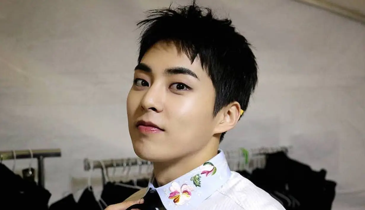 Banyak warganet beranggapan jika Xiumin tak ingin mencari ulah saat sedang mabuk di luar rumah. Mereka pun menyinggung Onew dan Kangin yang tersandung masalah gara-gara mabuk. (Foto: Soompi.com)