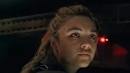 Florence Pugh sebagai Yelena Belova dalam Black Widow. (Foto: Dok. Marvel Studios/ Walt Disney Pictures/ IMDb)