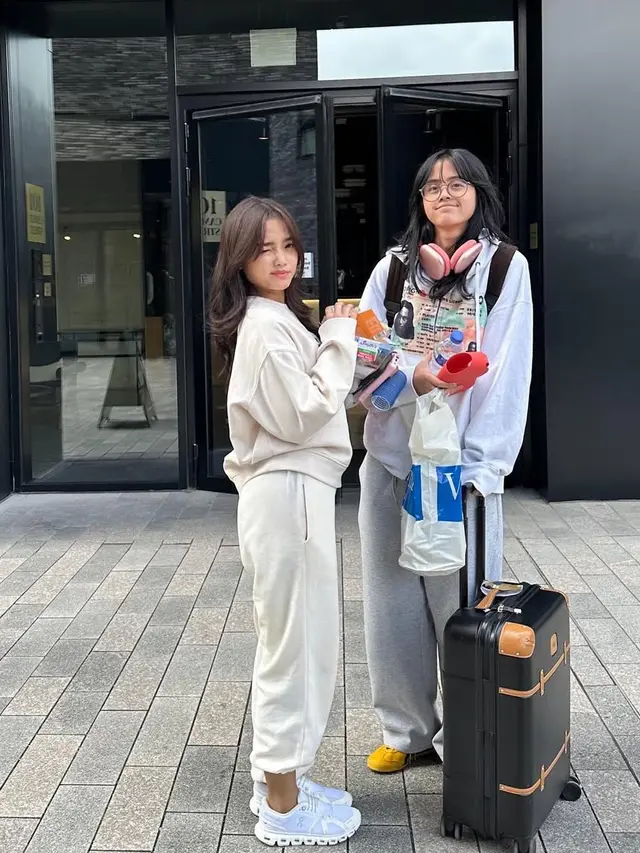 OOTD Fuji An saat Liburan ke London. [@fuji_an]